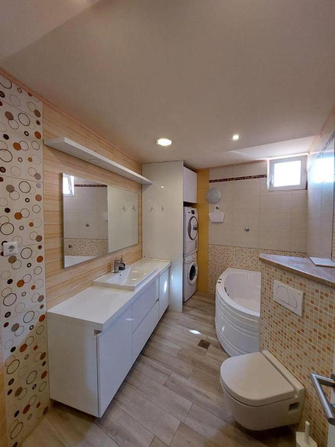 Guest House Klara Solin Dış mekan fotoğraf